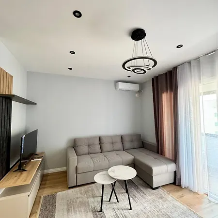 Modern Near Center Tiran